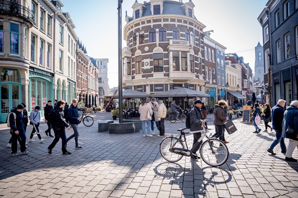 Arnhem Winkelendpubliek 4 1 (1)