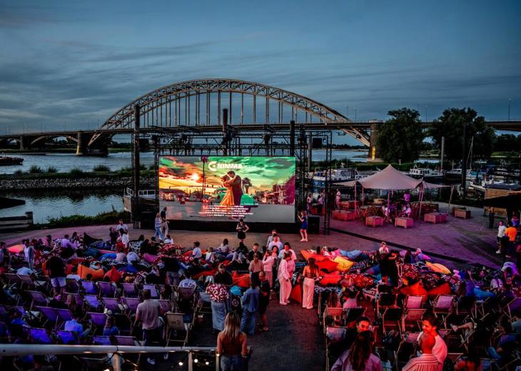 Buiten Bioscoop Nijmegen 11 Big