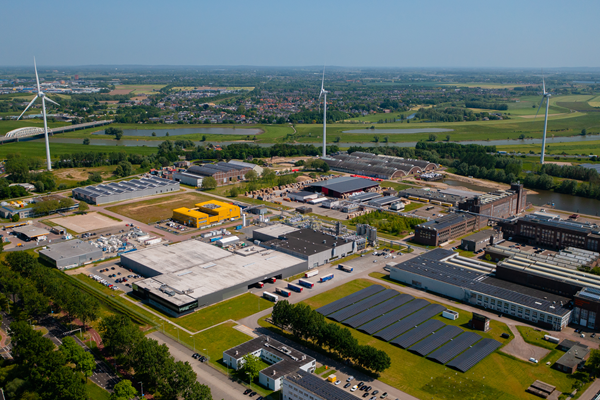 Luchtfoto IKPW Bedrijventerrein Arnhem Foto Al Hajem)