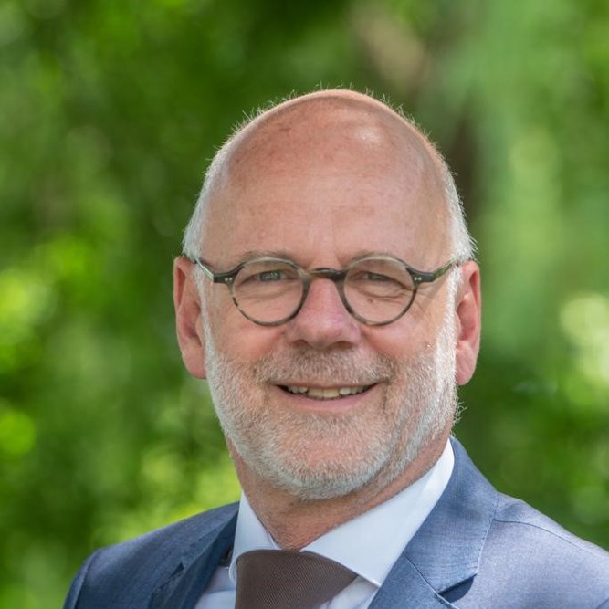 Burgm. Carol Van Eert