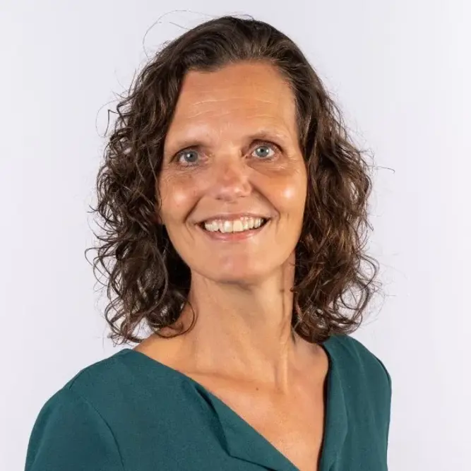 Ine Van Den Hurk (2)