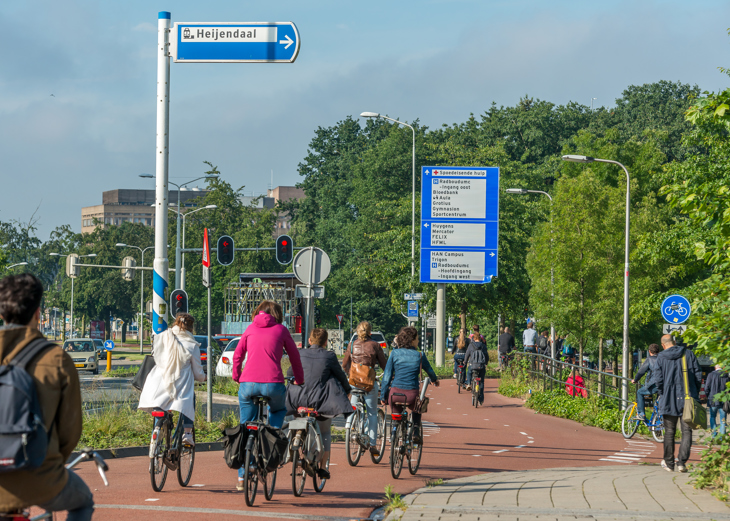 Fietsers Station Heijendaal